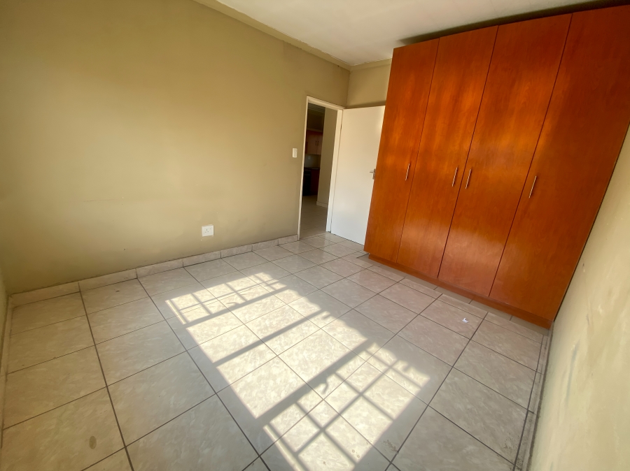 2 Bedroom Property for Sale in Rustenburg Central North West